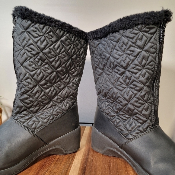 Totes Jonie Womens Black Waterproof Winter Boots Front Zip Insulated Size 8 - Picture 12 of 17